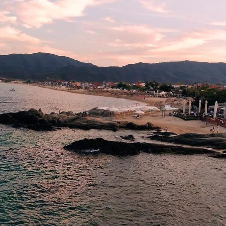 Almare Seaside Studios & Suites - Sarti Sithonia Exteriör bild