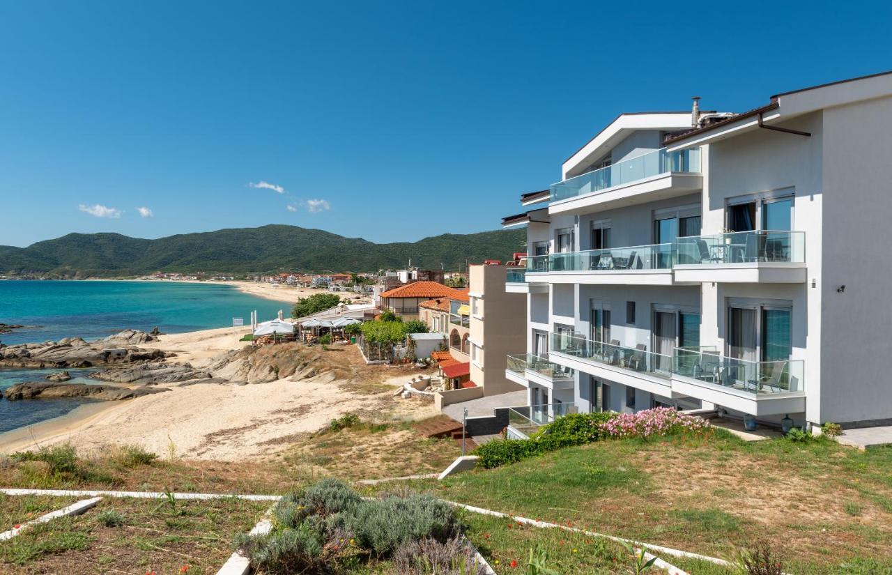 Almare Seaside Studios & Suites - Sarti Sithonia Exteriör bild