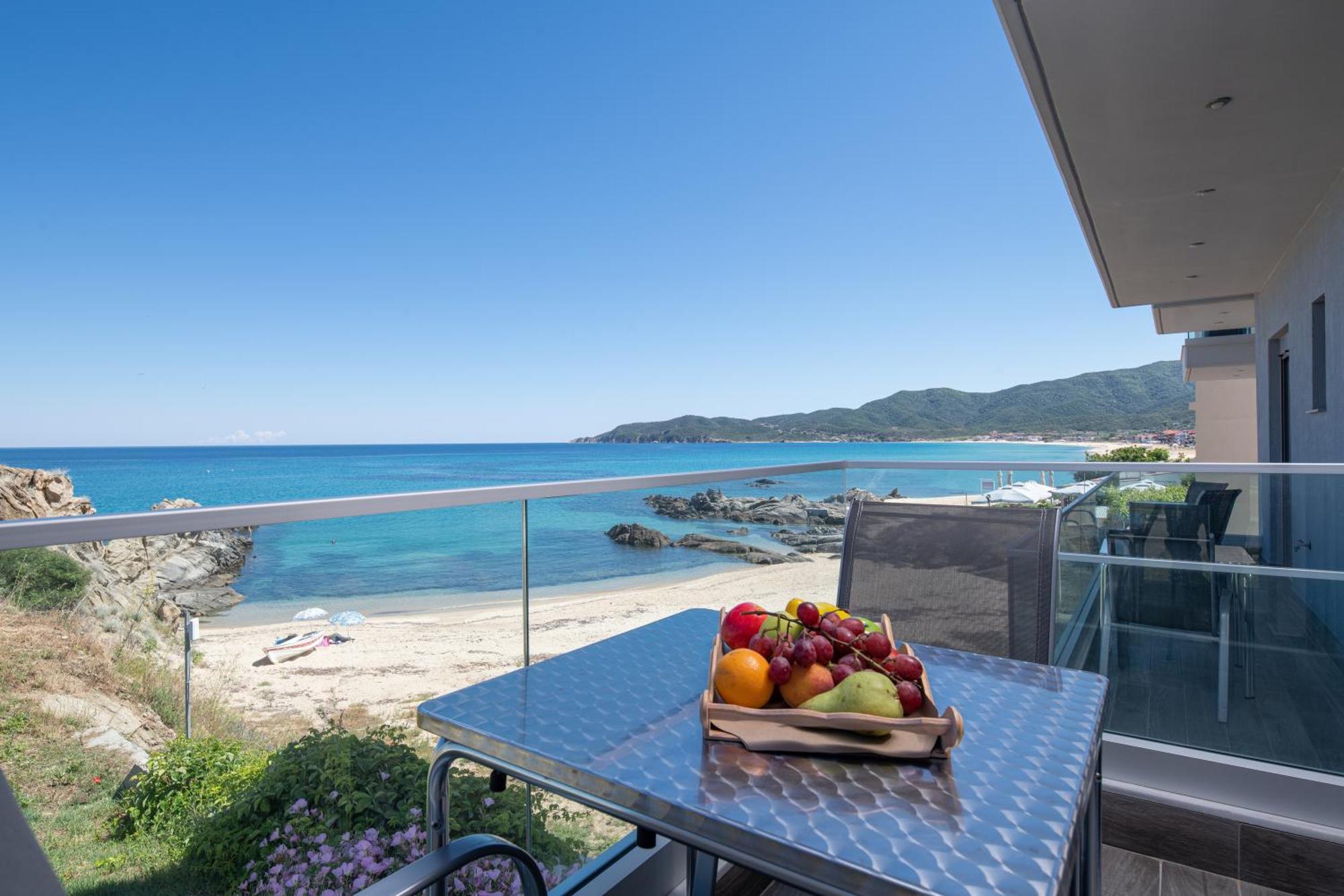 Almare Seaside Studios & Suites - Sarti Sithonia Exteriör bild