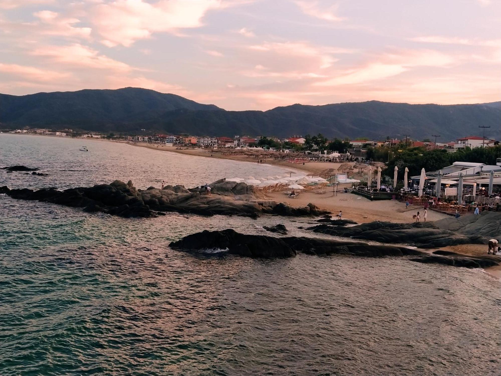 Almare Seaside Studios & Suites - Sarti Sithonia Exteriör bild