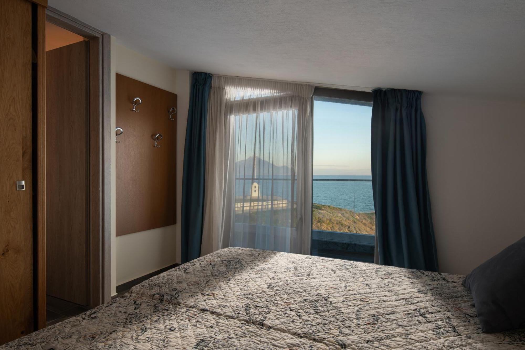 Almare Seaside Studios & Suites - Sarti Sithonia Exteriör bild